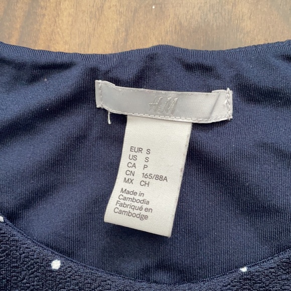 H&M Navy Polka Dot Textured Sleeveless Dress - Picture 4 of 16